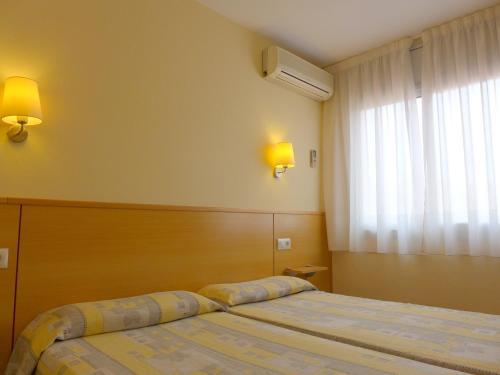 Rentalmar Atlantida Apartamentos Salou Luaran gambar